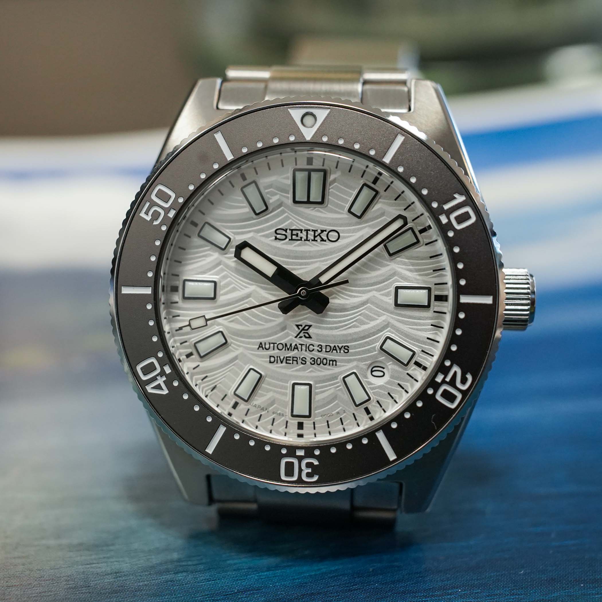 Seiko-Prospex-1965-Heritage-Diver-SPB511-Limited-Edition-60th-anniversary-wave-dial-review-2.jpg