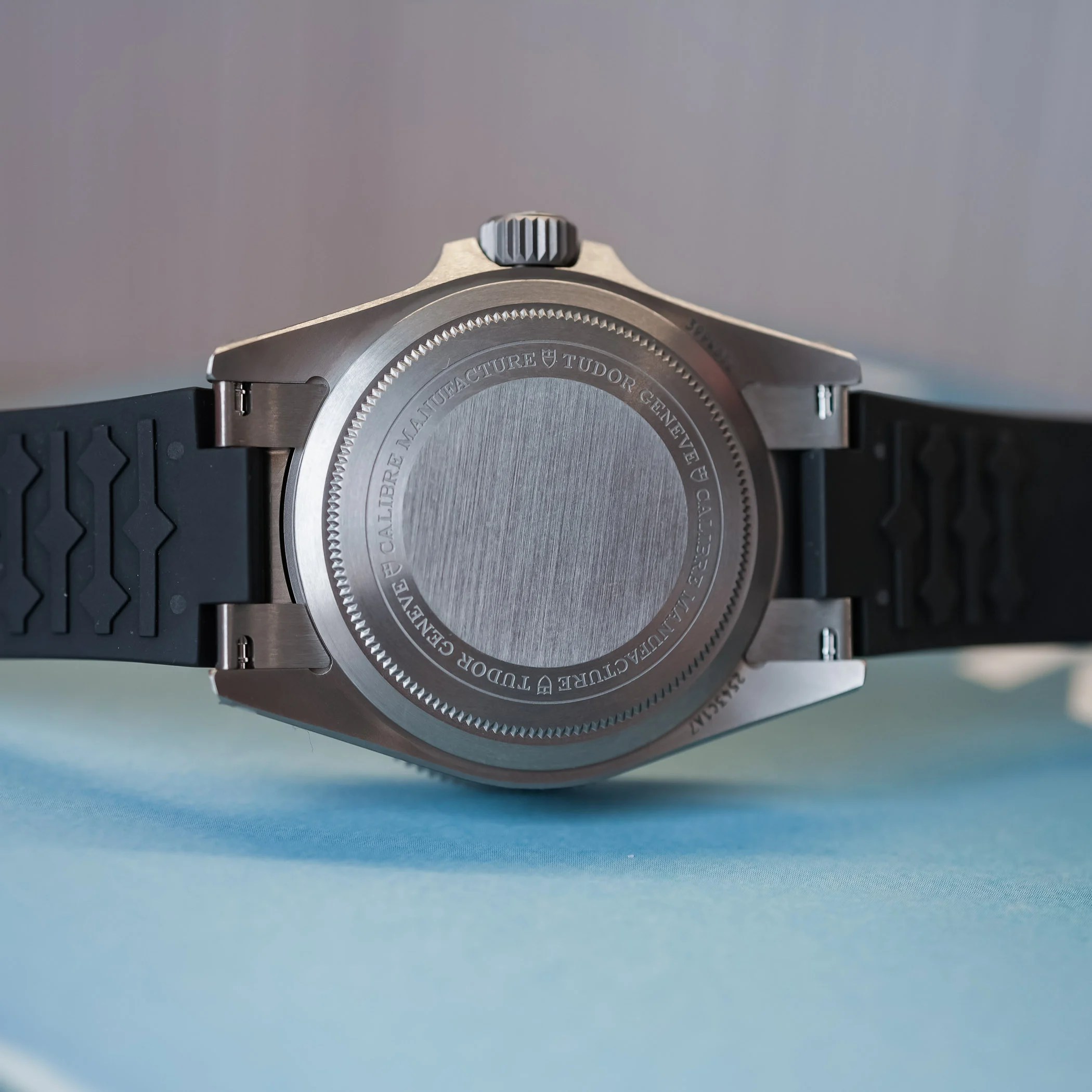 Tudor-Pelagos-Ultra-1000m-Titanium-Dive-Watch-review-10.jpg